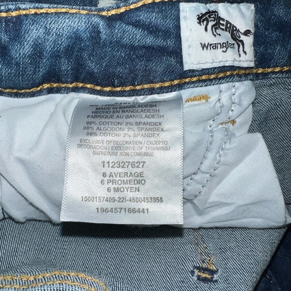 Wrangler Cut Offs - Picture 4 of 4